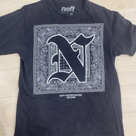 Neff tshirt - Picture 2 of 2